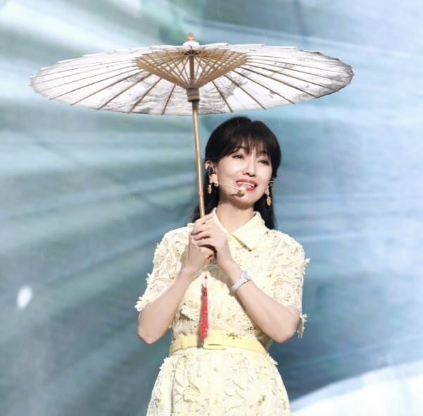 融通资产 赵雅芝发千字长文分享新白娘子传奇演唱会收官感想